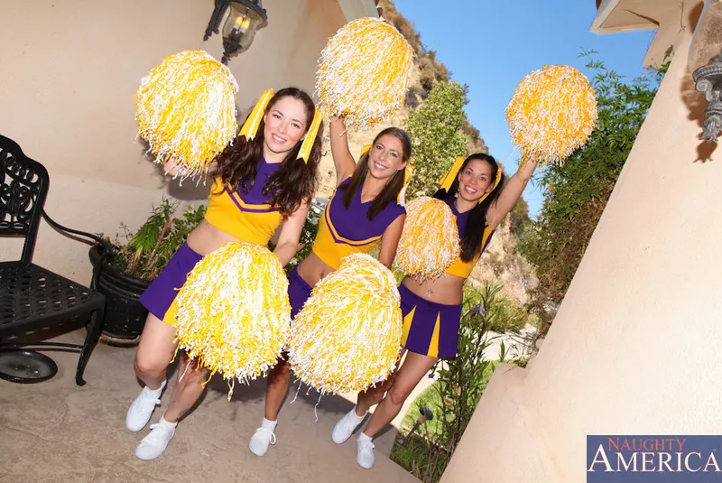 Naughty America 'and Charles Dera in Naughty Athletics' Darsteller Presley Hart (Foto 2)