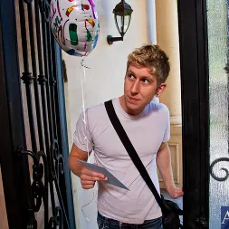 Danni Cole में 'Naughty America' 2 Chicks Same Time (थंबनेल 2)