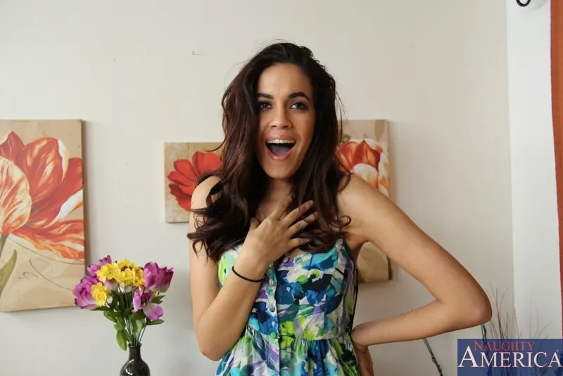 Naughty America 'and Bill Bailey in Housewife 1 on 1' Darsteller Isis Taylor (Foto 1)