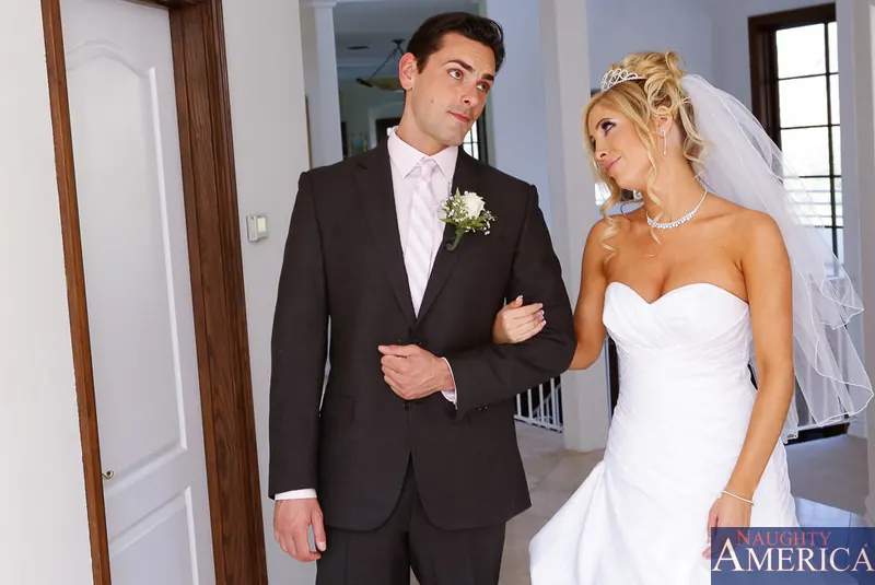Naughty America 'in Naughty Weddings' 主演 Tasha Reign (照片 1)