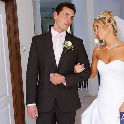 Tasha Reign に 'Naughty America' in Naughty Weddings (サムネイル 1)