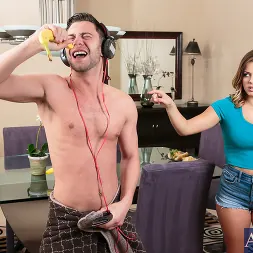 Keisha Grey in 'Naughty America' in My Sisters Hot Friend (Thumbnail 2)