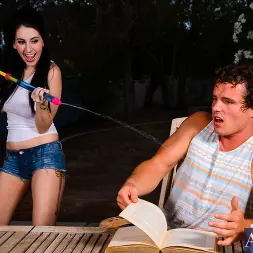 Luna C. Kitsuen Dans in Neighbor Affair (Photo 1) Luna C. Kitsuen Dans 'Naughty America' in Neighbor Affair (Vignette 1)