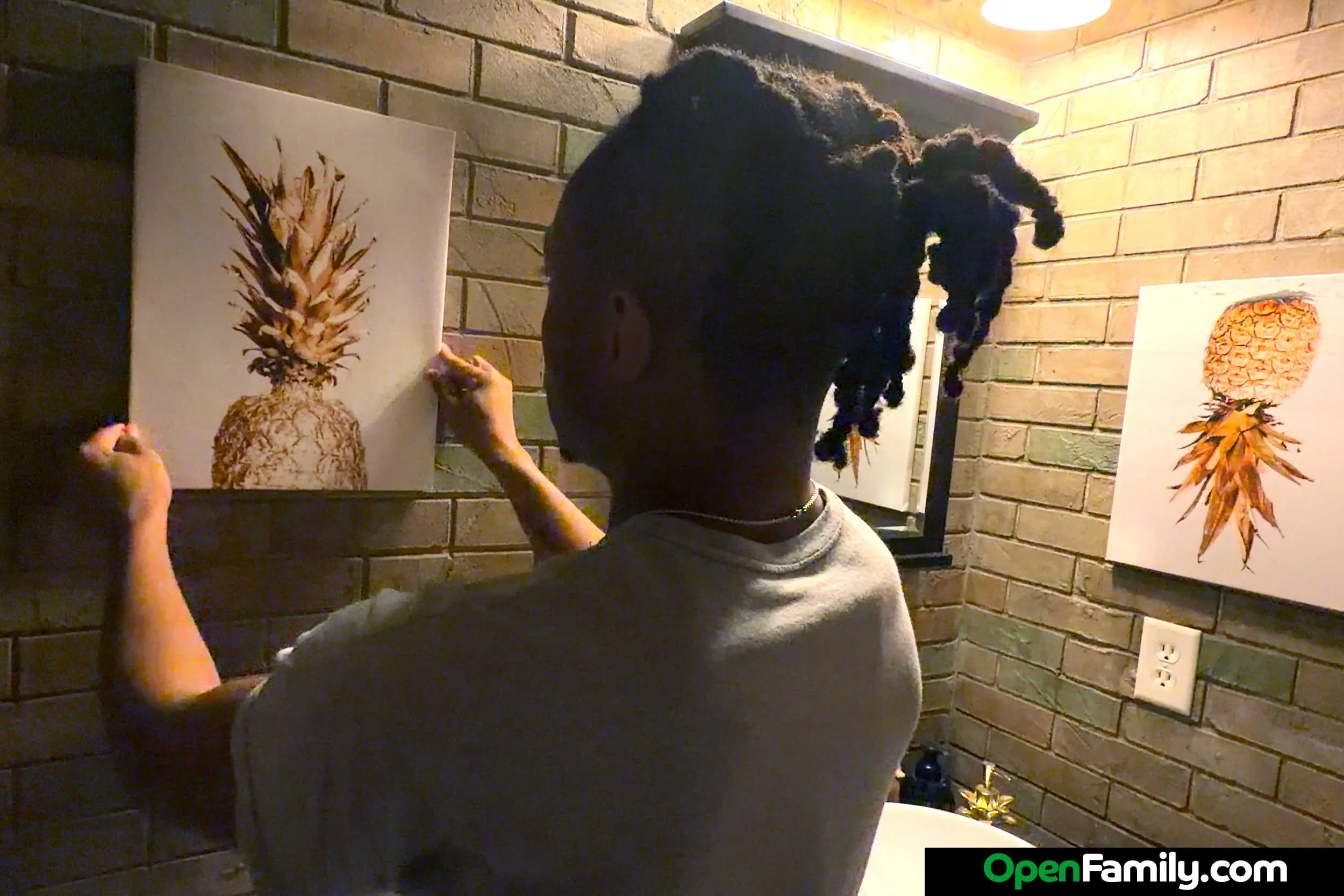 Naughty America 'Open Family' starring Anastasia Shades (Photo 2)