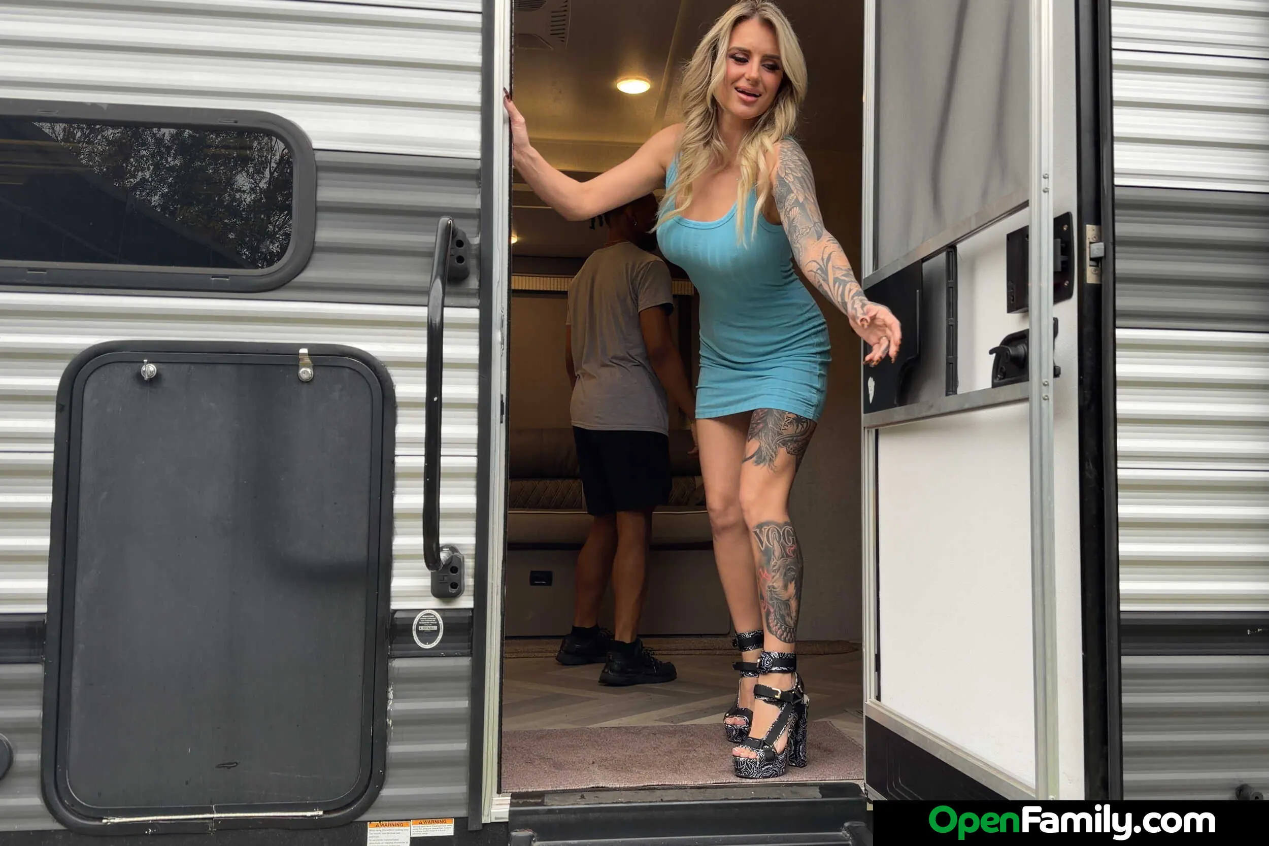 Naughty America 'Open Family' starring Anastasia Shades (Photo 10)