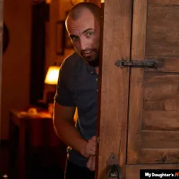 Anya Olsen en seduces her friend's dad (foto 70) Anya Olsen en 'Naughty America' seduces her friend's dad (Miniatura 70)