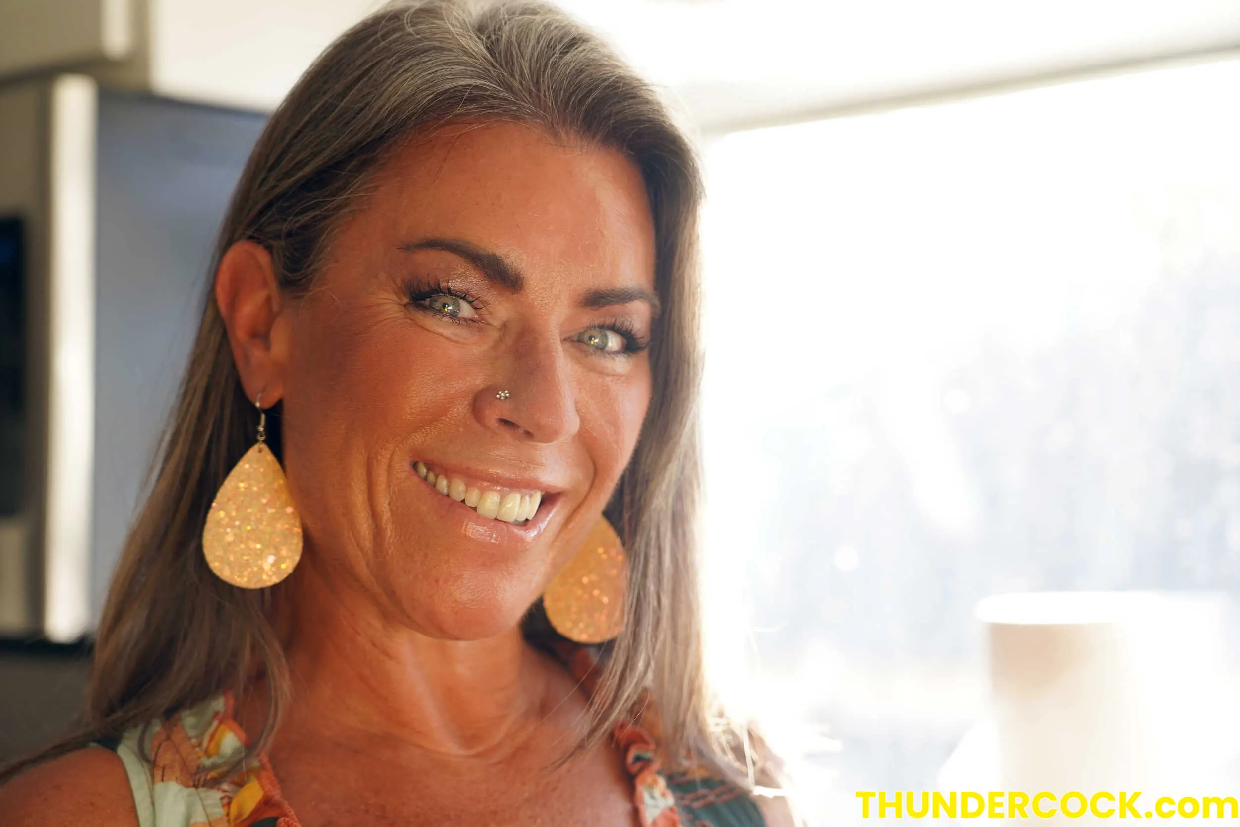 Naughty America 'Thundercock' अभिनीत Athena West (फोटो 12)