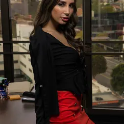 Gianna Dior in 'Naughty America' Naughty Office (Thumbnail 1)