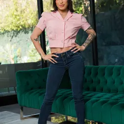 Jesse Pony en My Dad's Hot Girlfriend (foto 1) Jesse Pony en 'Naughty America' My Dad's Hot Girlfriend (Miniatura 1)