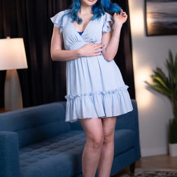 Jewelz Blu en 'Naughty America' Jewelz blu con carga sexual necesita polla (Miniatura 24)
