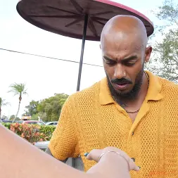 Kiki Klout in 'Naughty America' is on her lunch break and wants a big black sausage all for herself (Thumbnail 209)