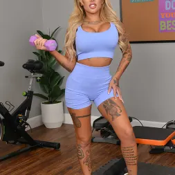 Kitana Montana in 'Naughty America' My Girlfriend's Busty Friend (Thumbnail 1)