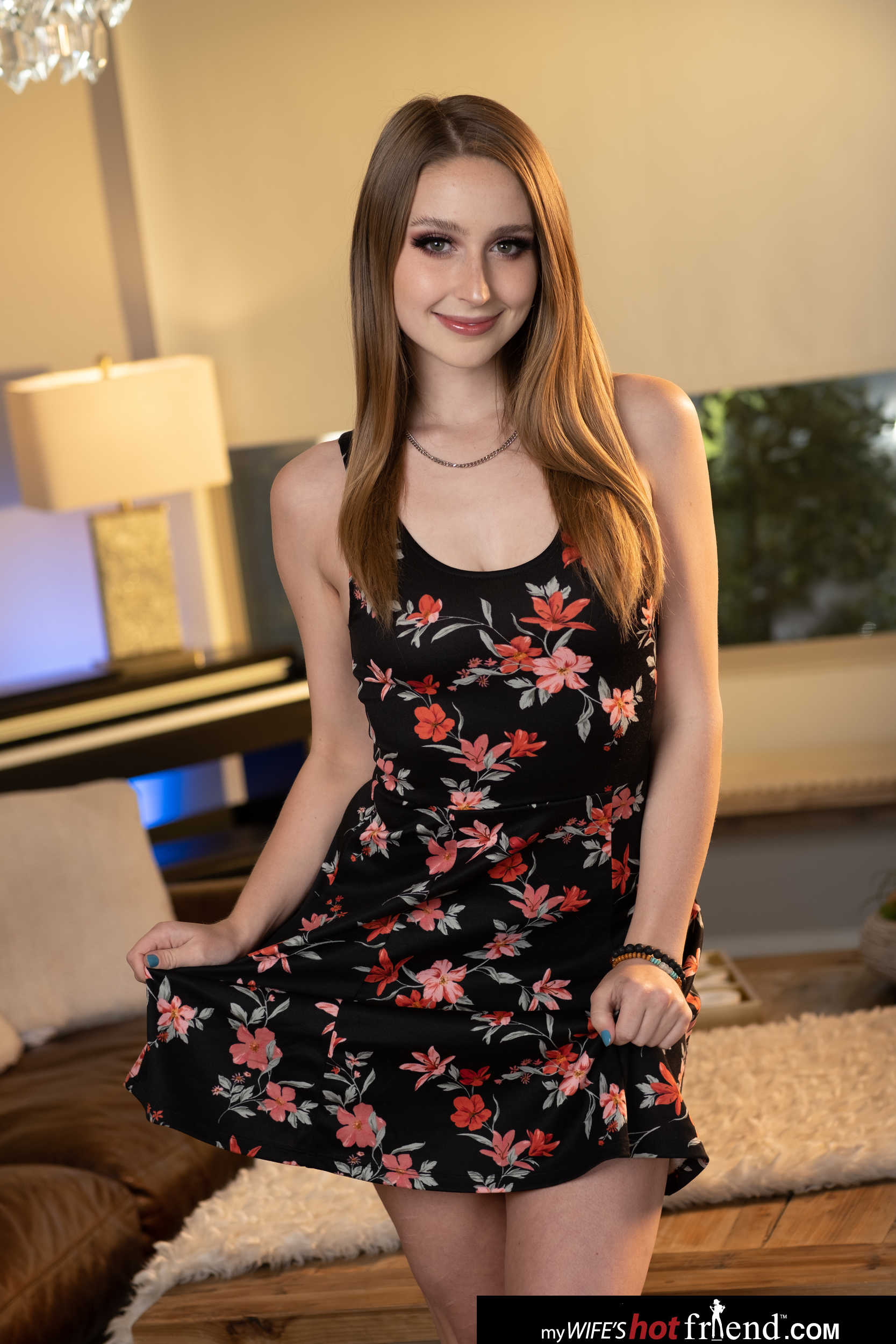Laney Grey に 'Naughty America' レーニーグレーは夫が店をしている間、彼女の友人の男をファック (サムネイル 112)