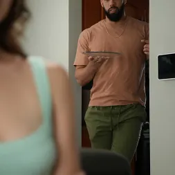 Serena Hill in 'Naughty America' gets her trimmed pussy eaten after eating her friend's brother's food (Thumbnail 75)