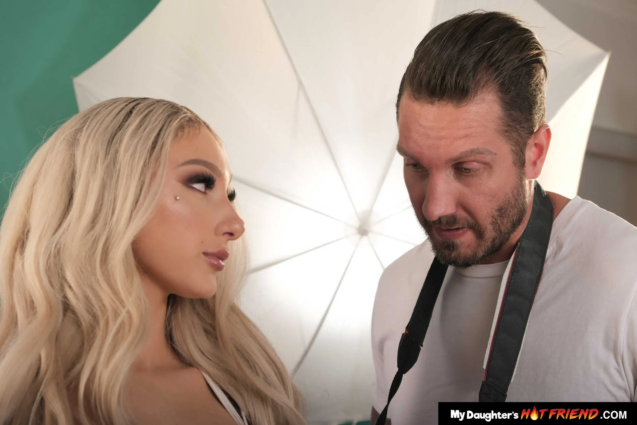 Naughty America 'wants her friend's dad cock in her tight pussy in exchange for some HOT Photos!!!' starring Skylar Vox (Photo 144)