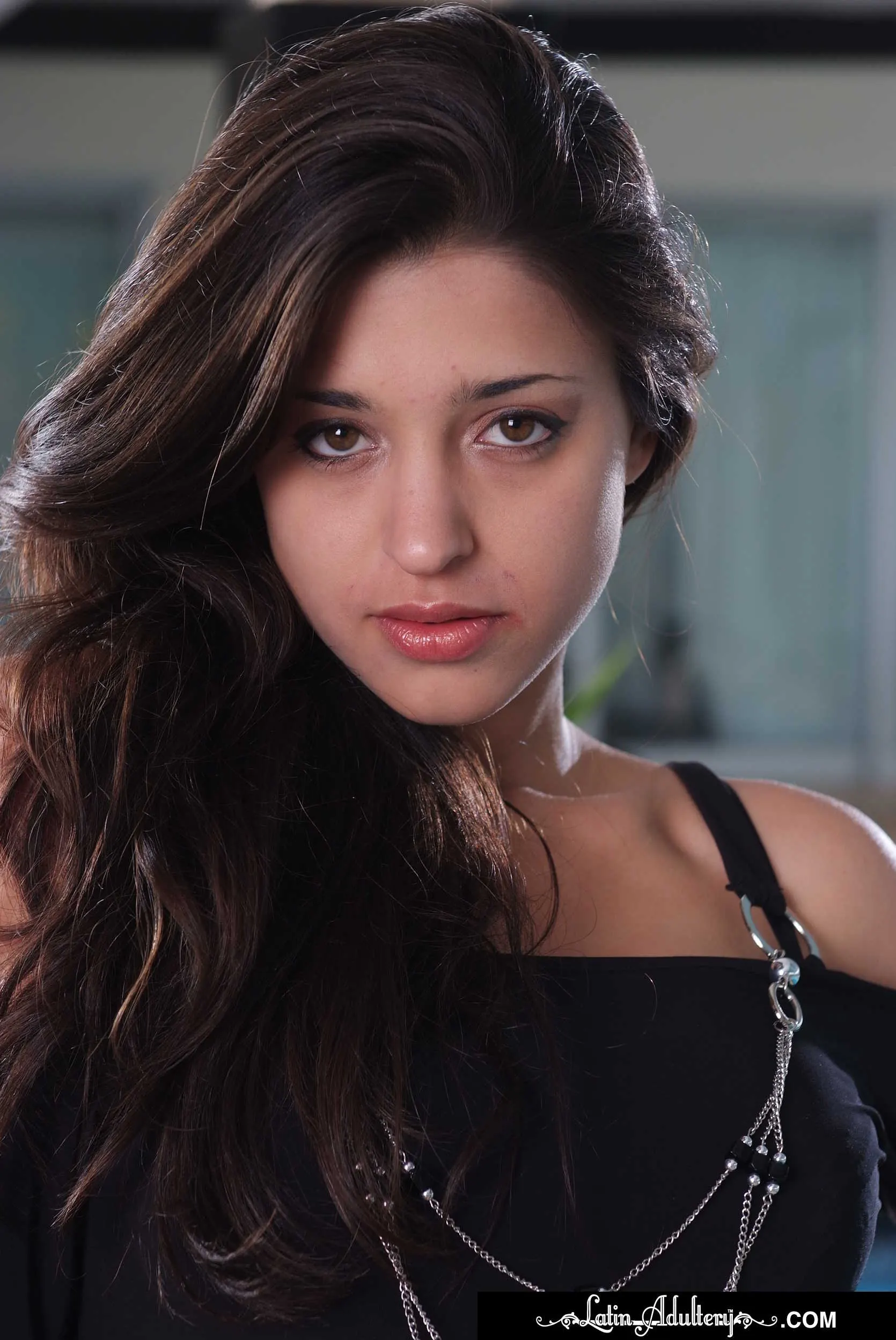 Naughty America 'fucks with her latina big tits ' अभिनीत Uma Stone (फोटो 216)