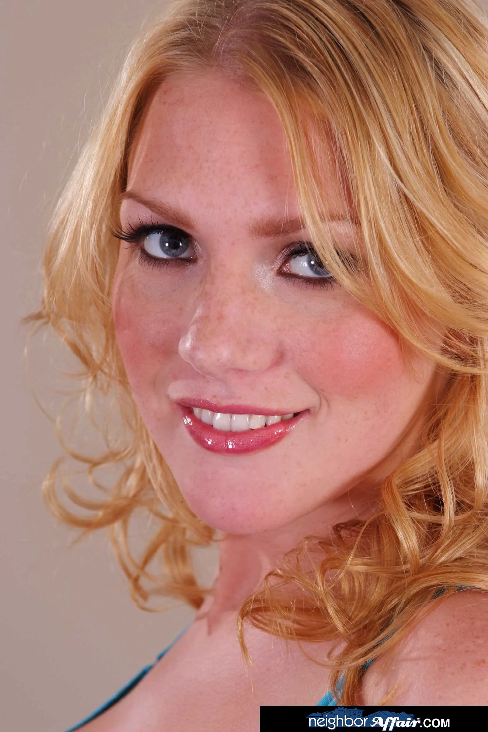 Victoria Vonn in 'fucks her neighbor' from 'Naughty America' (Photo 1) Naughty America 'fucks her neighbor' starring Victoria Vonn (Photo 1)